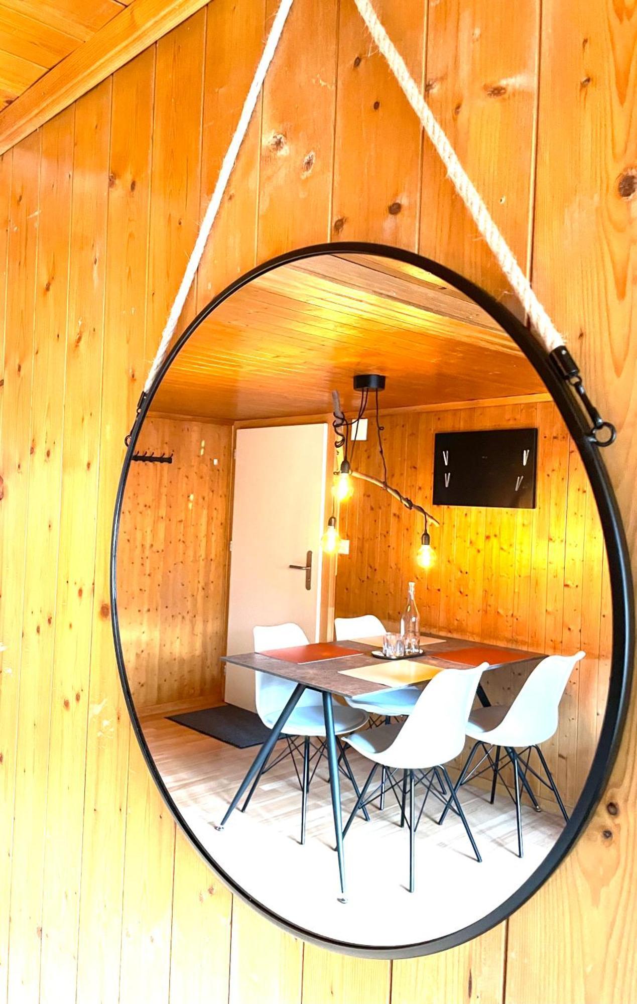 Charming, Well-Equipped Alpine Apartment Kandersteg Esterno foto