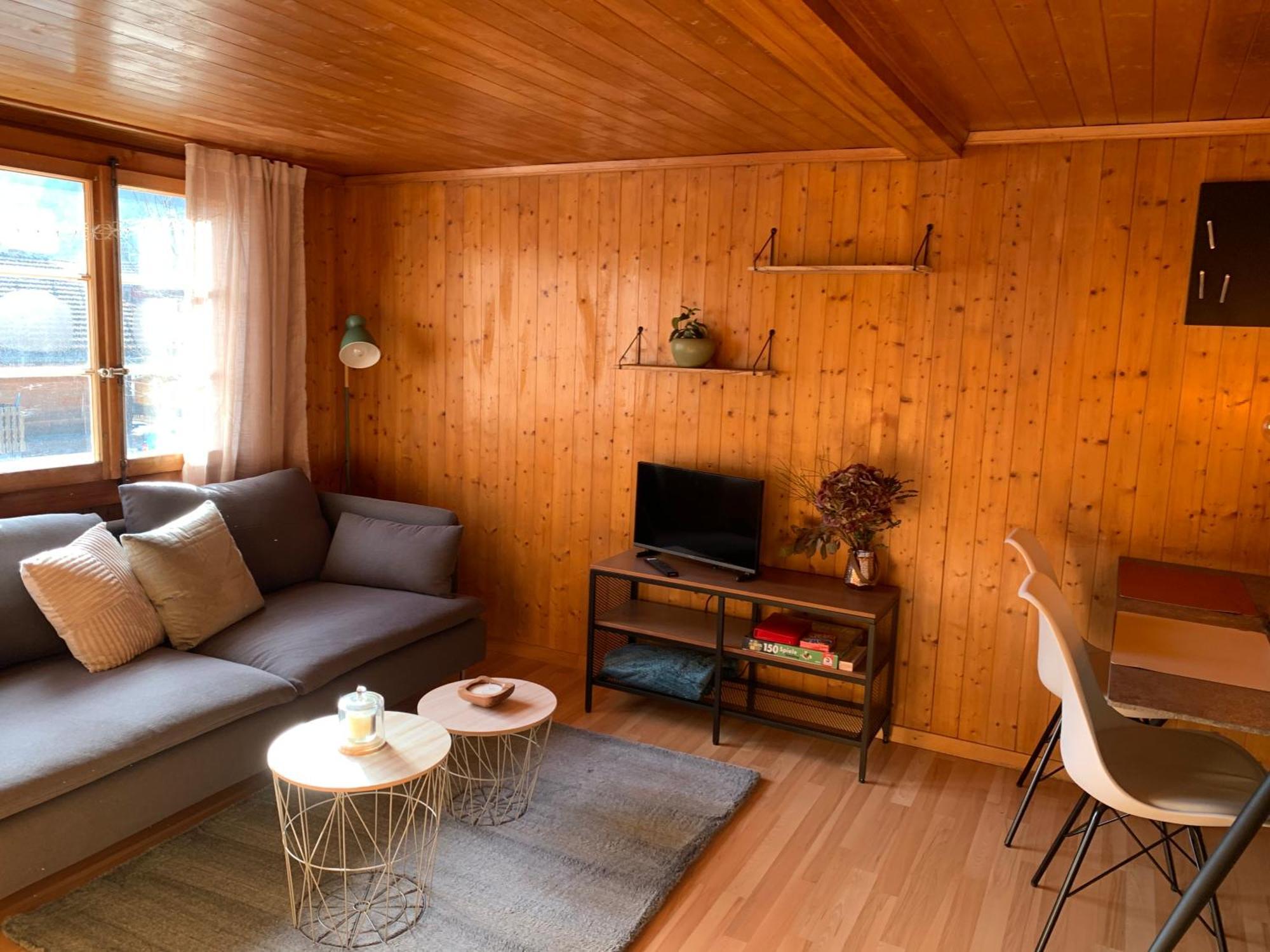 Charming, Well-Equipped Alpine Apartment Kandersteg Esterno foto